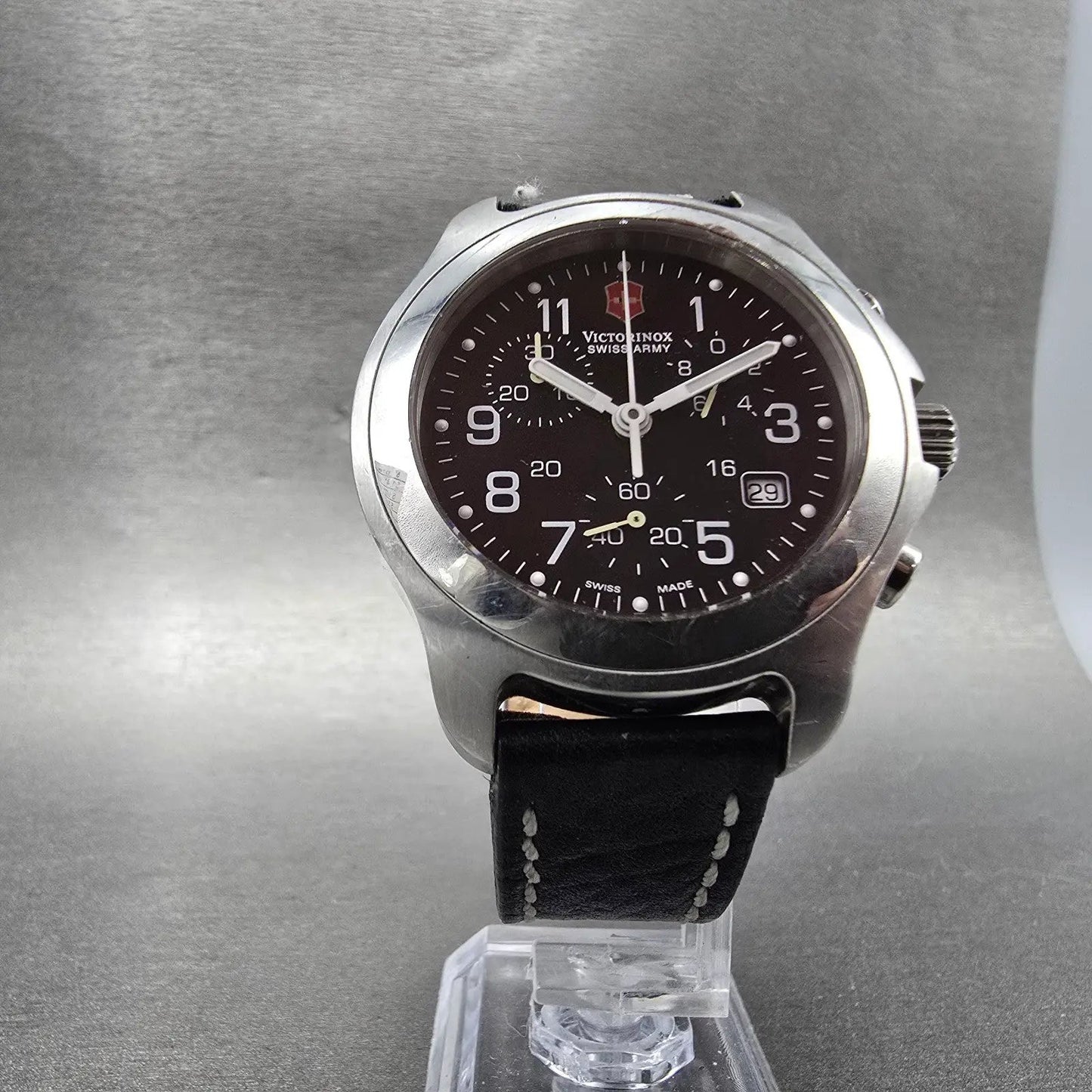 Victorinox Swiss Army Chronograph Watch Men 40mm Black Dial Steel READ!!! NewBat6