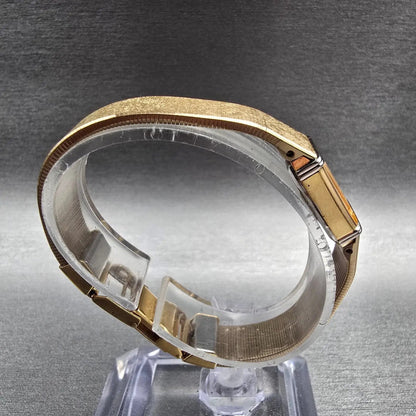 Seiko Tank Watch Women 12mm Gold Dial Gold Tone Rectangle 2E20-5409 New Battery8