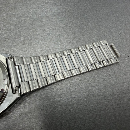 Seiko SQ Watch Men 34mm Black Dial Silver Tone Daydate 8223-5089 SAMPLE9