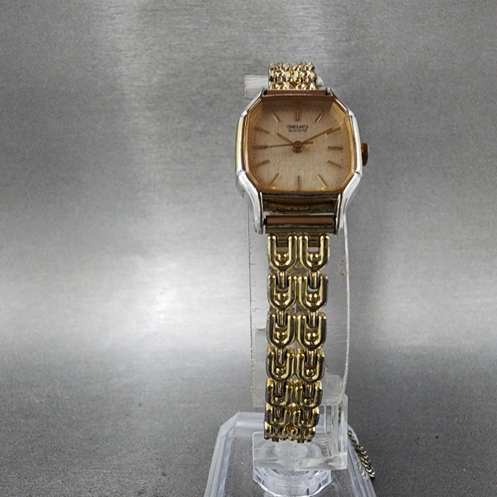 Seiko Tank Watch Women 19mm Champagne Dial Gold Tone 14215660 New Battery5