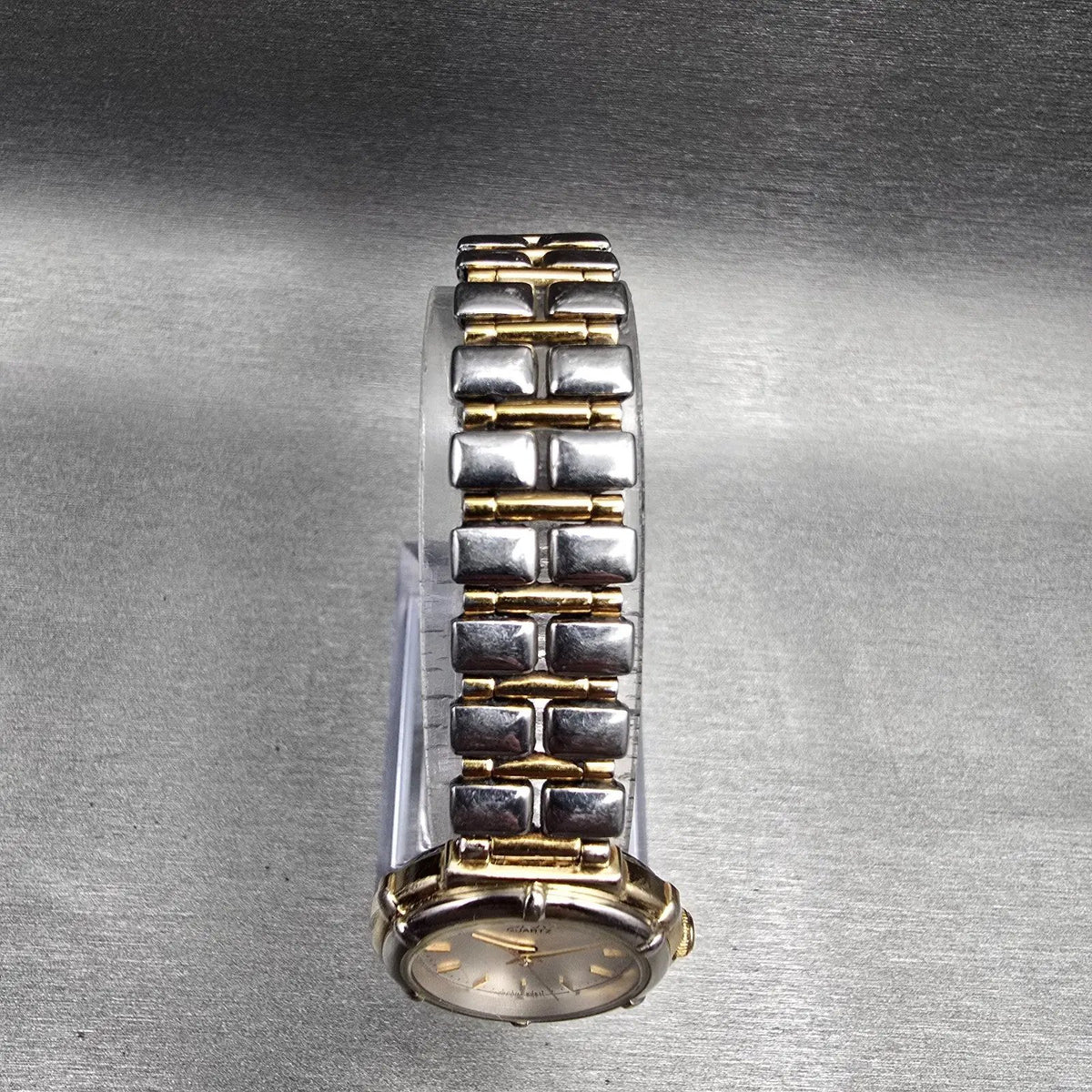 Bulova Watch Women 24mm Silver Dial Two Tone Round 90E11 New Battery4