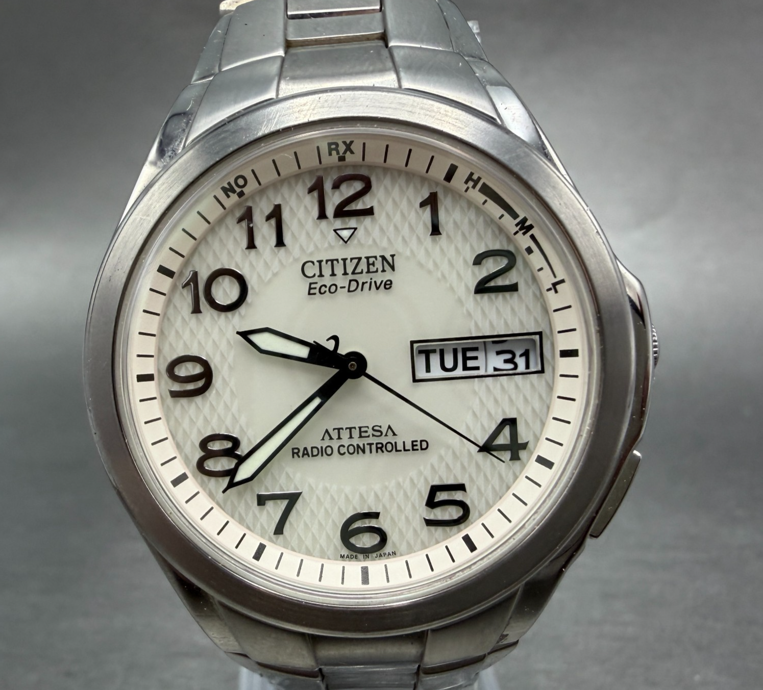 Citizen Eco-Drive Attesa Watch Men 37mm Cream Dial Titanium Atomic Daydate READ!0