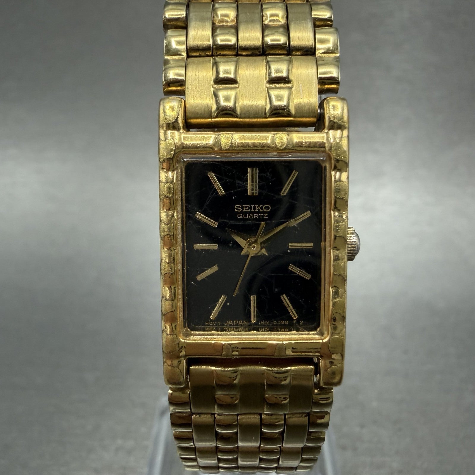 Seiko Tank Watch Women 16mm Black Dial Gold Tone Rectangle 1N015A69 New Battery0