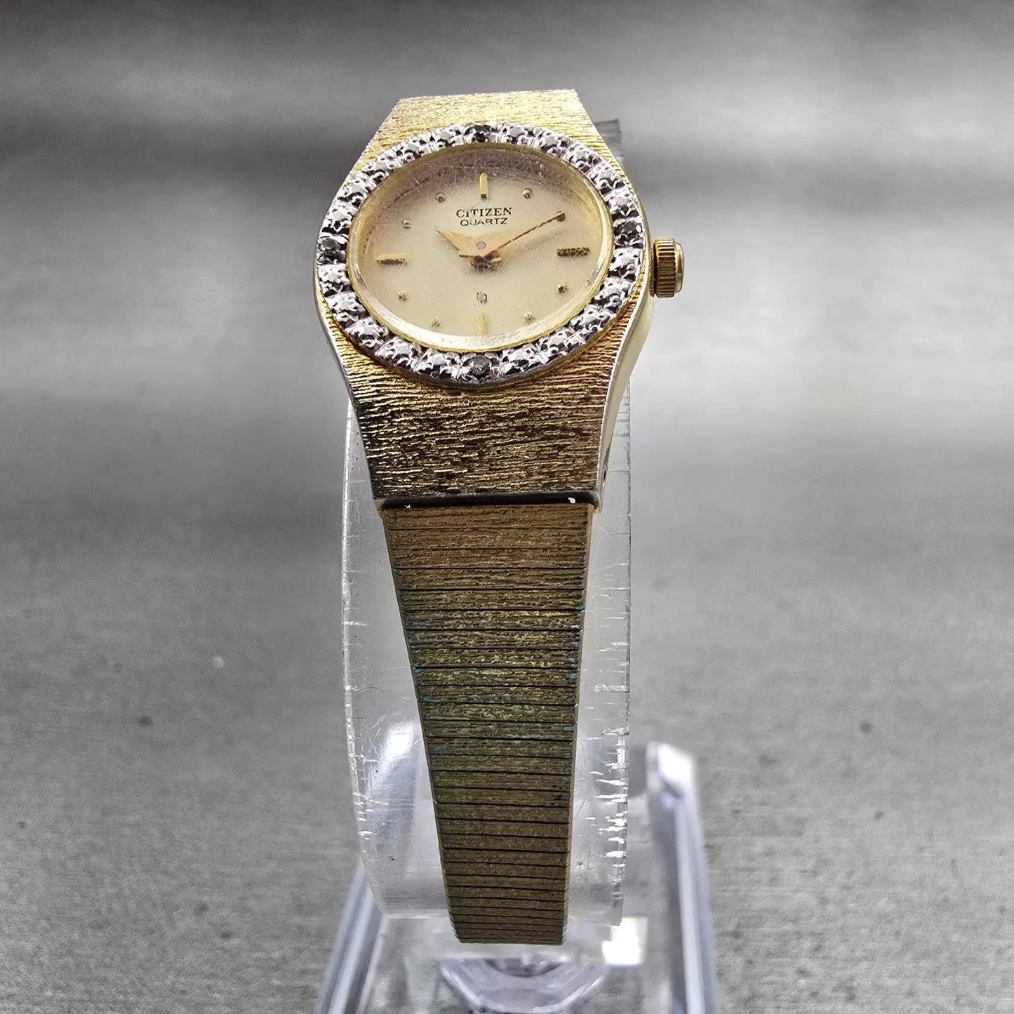 Citizen CQ Watch Women 17mm Gold Dial Gold Tone Gemmed 3220-324196 New Battery5