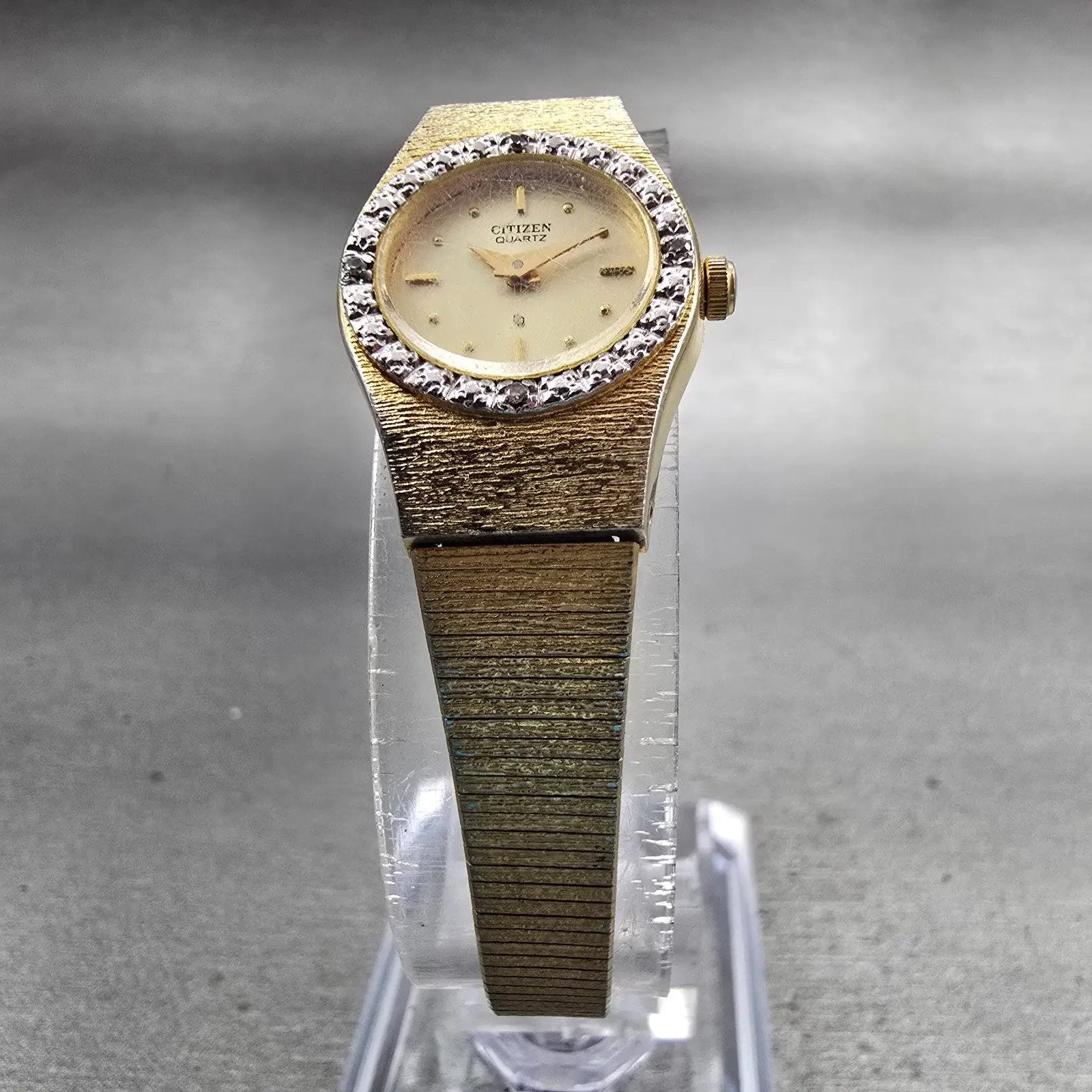 Citizen CQ Watch Women 17mm Gold Dial Gold Tone Gemmed 3220-324196 New Battery5
