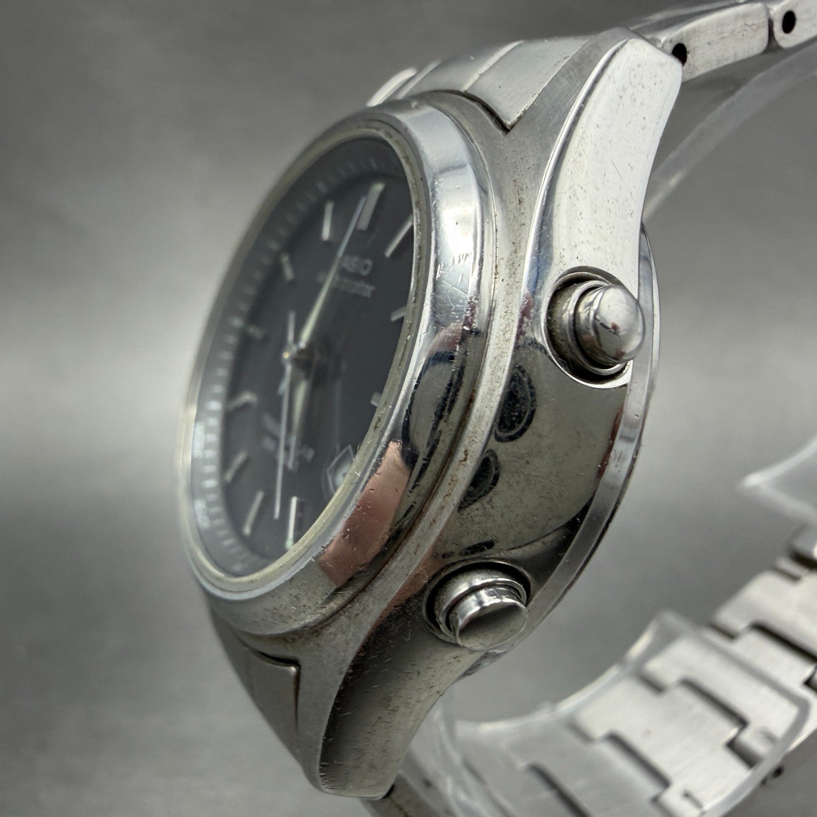 Casio LWQ-110DJ Watch Women 35mm Gray Dial Steel Date Solar Round Runs2