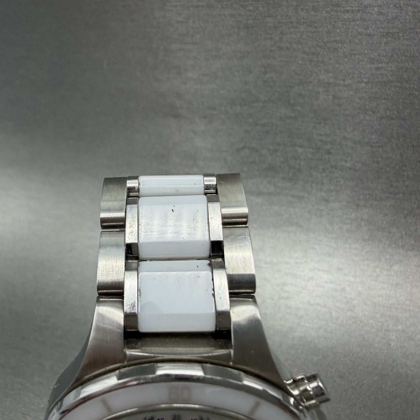 Bulova Chronograph Watch Women 40mm White Dial Silver Tone 98P125 New Battery4