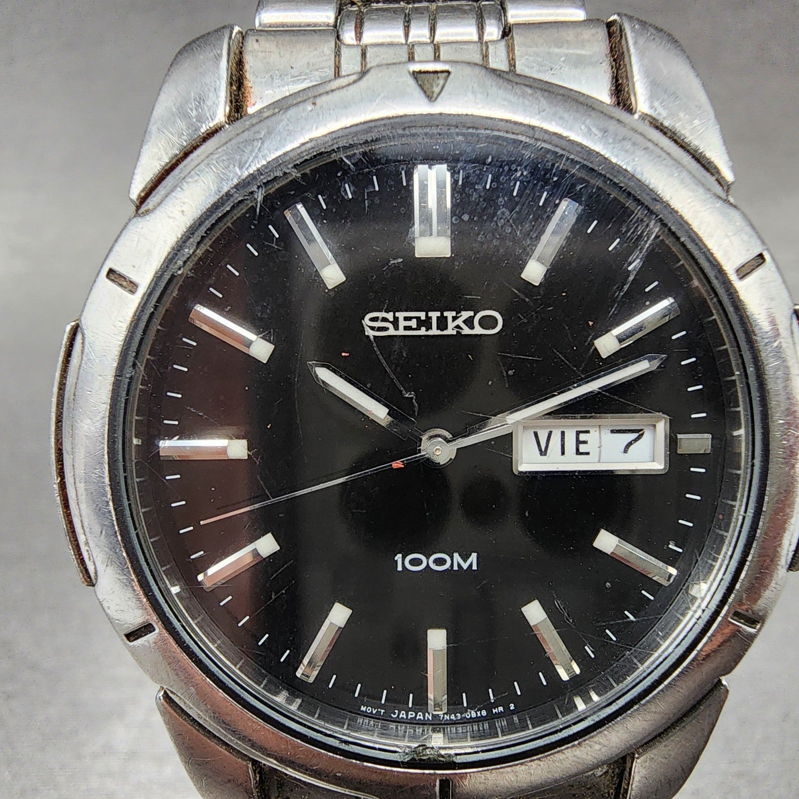 Seiko 100m Watch Men 39mm Black Dial Silver Tone Daydate Round 7n430az01