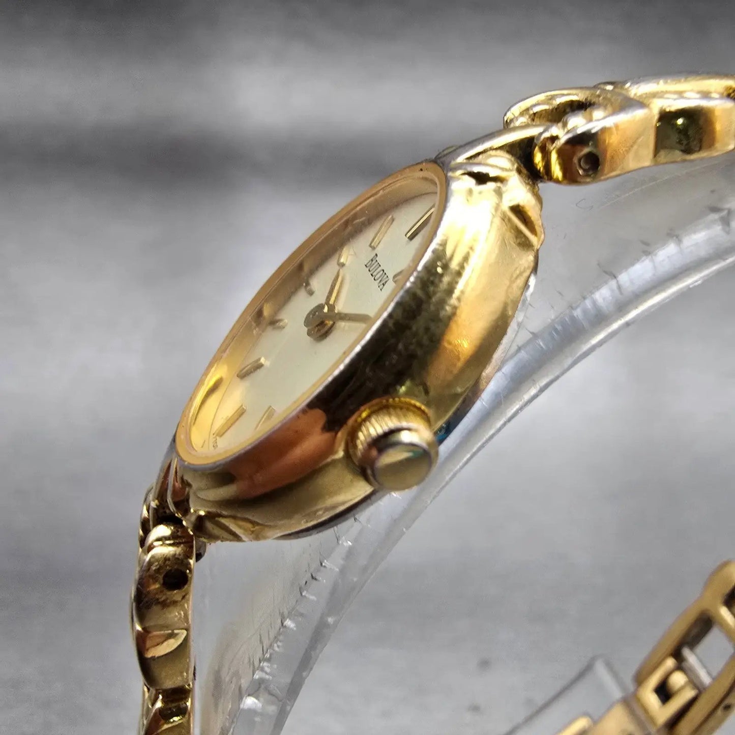 Bulova Watch Women 17mm Champagne Dial Gold Tone Oval 97T09 New Battery2