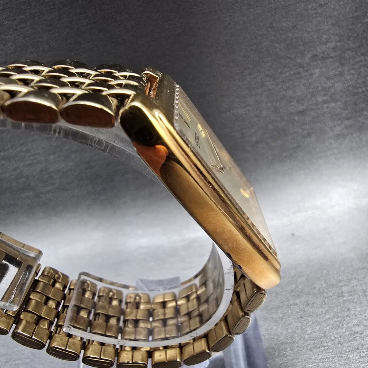Seiko Tank Watch Men 27mm Champagne Dial Gold Date Rectangle 7N39-5A39 New Batt3
