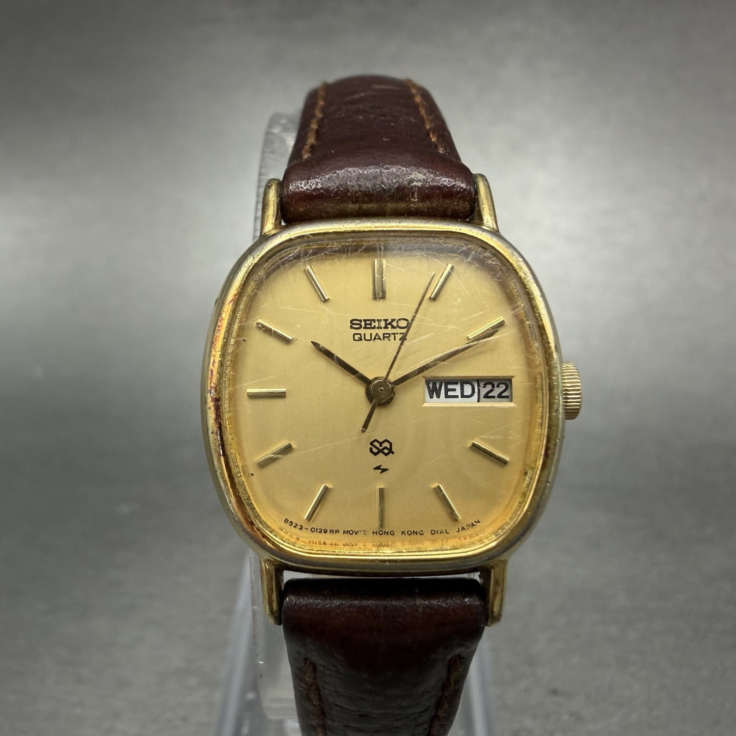 Seiko SQ Watch Women 21mm Champagne Dial Gold Tone Daydate 8523-5009 New Batt JO0
