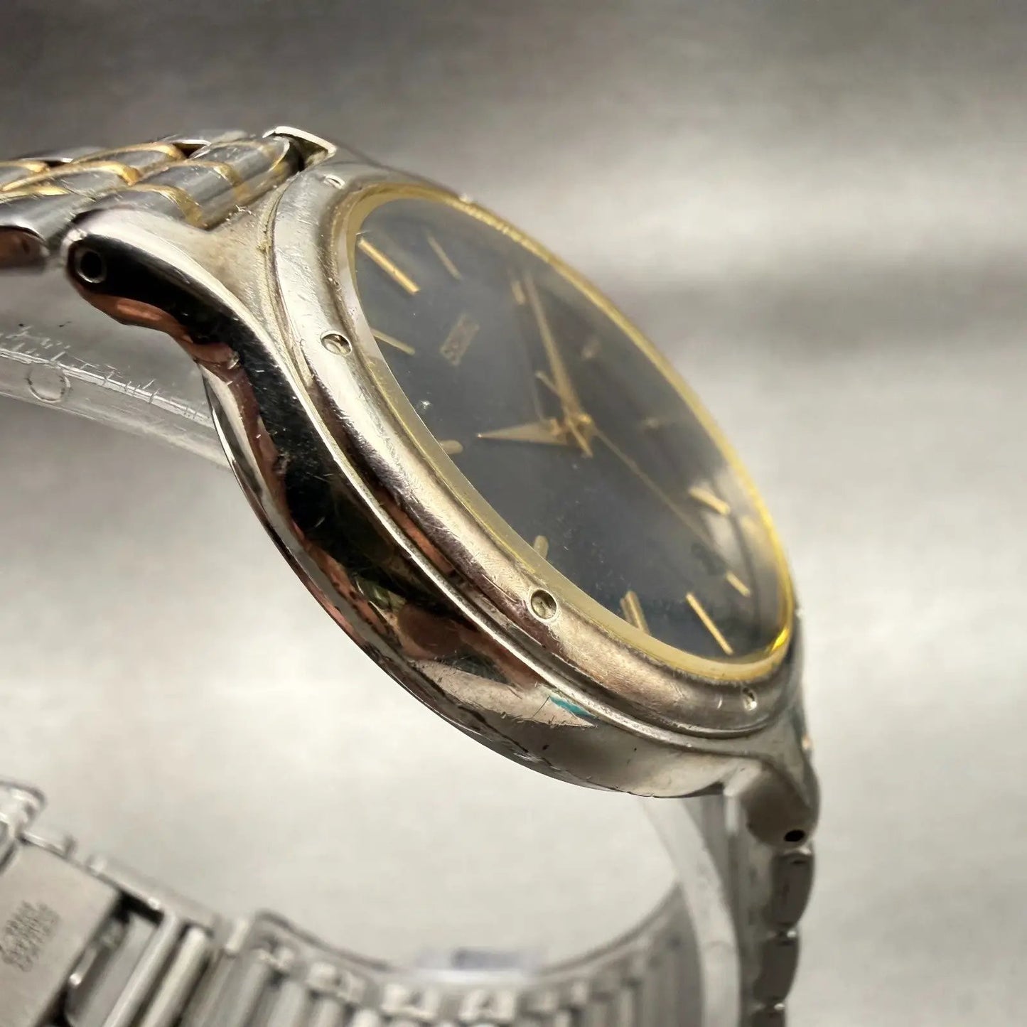 Seiko Watch Men 33mm Black Dial Two Tone Date Round V732-0090 New Battery VTG3