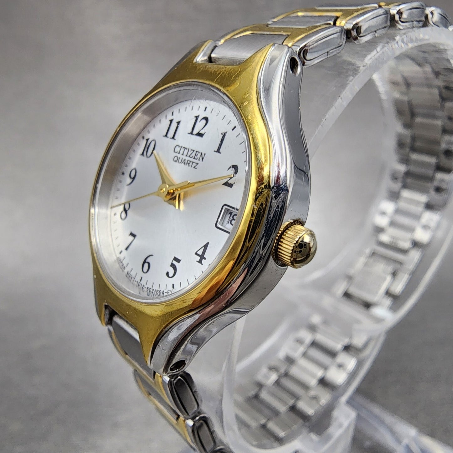 Citizen Watch Women 23mm Silver Dial Two Tone Date Round eu225451a New Battery12