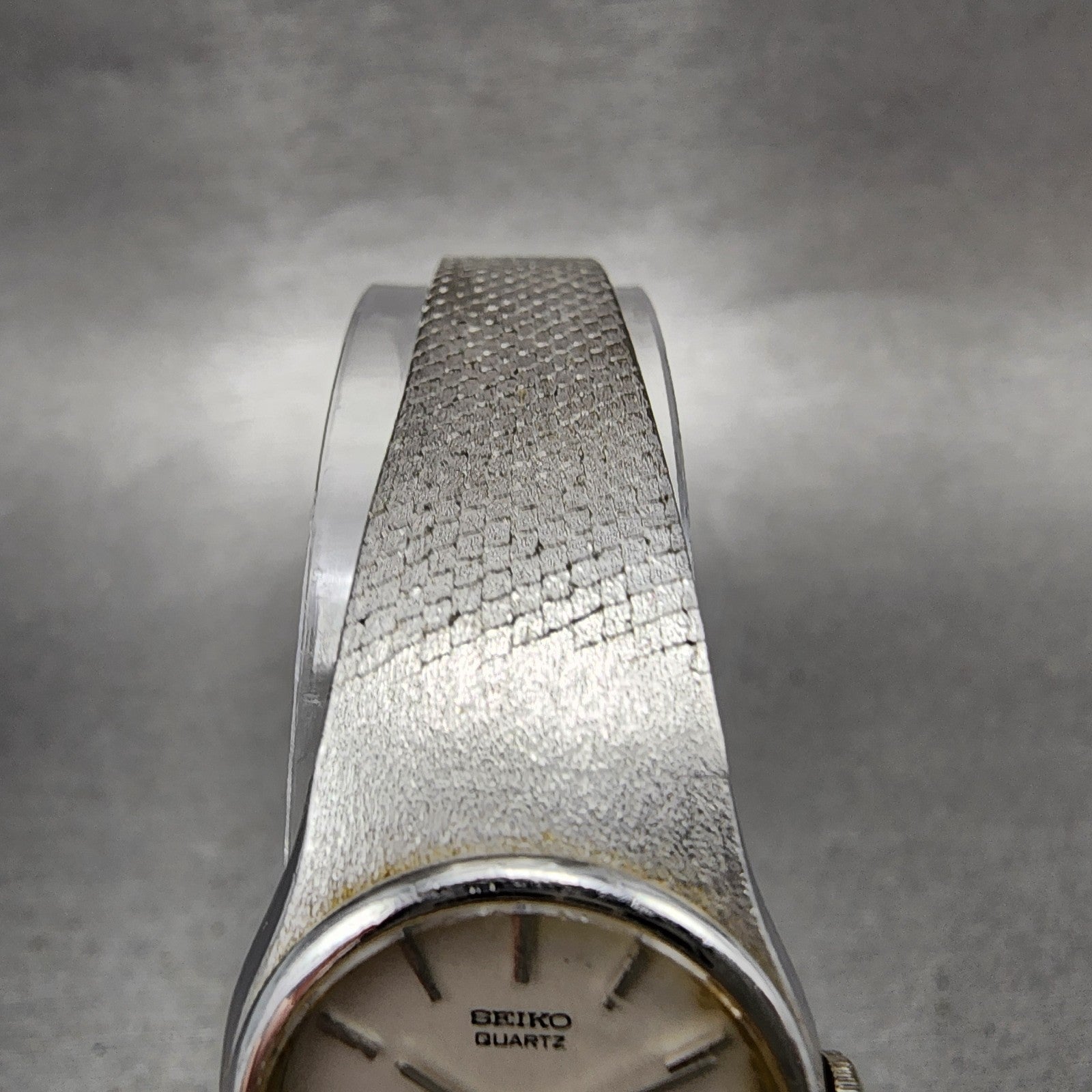 Seiko Watch Women 19mm Silver Dial Silver Tone Round 160079 New Battery4