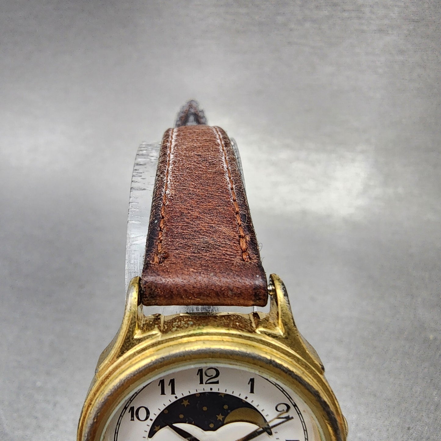 Seiko Alba Success Moon Phase Watch Women 27mm White Dial Gold Tone Date NewBat4