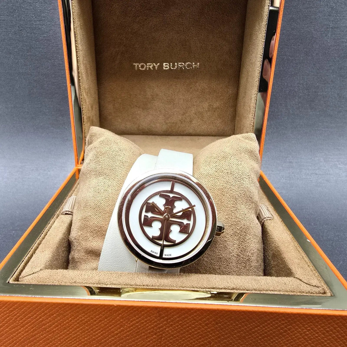 Tory Burch Reva Watch Women 28mm Cream Dial Gold Round TRB4007 New Battery0