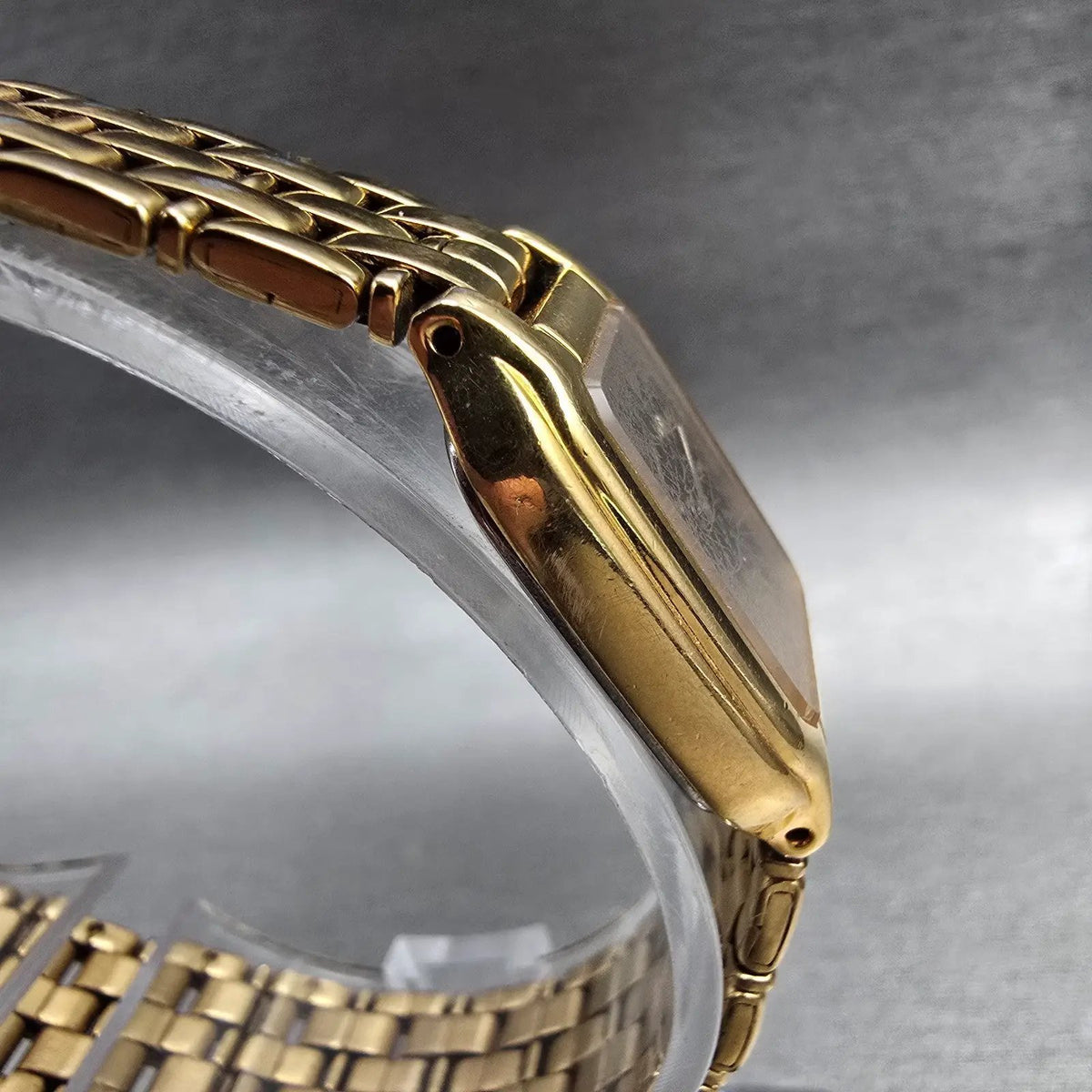 Seiko Watch Women 17mm Black Dial Gold Tone Rectangle Y400-5498 New Battery JP233