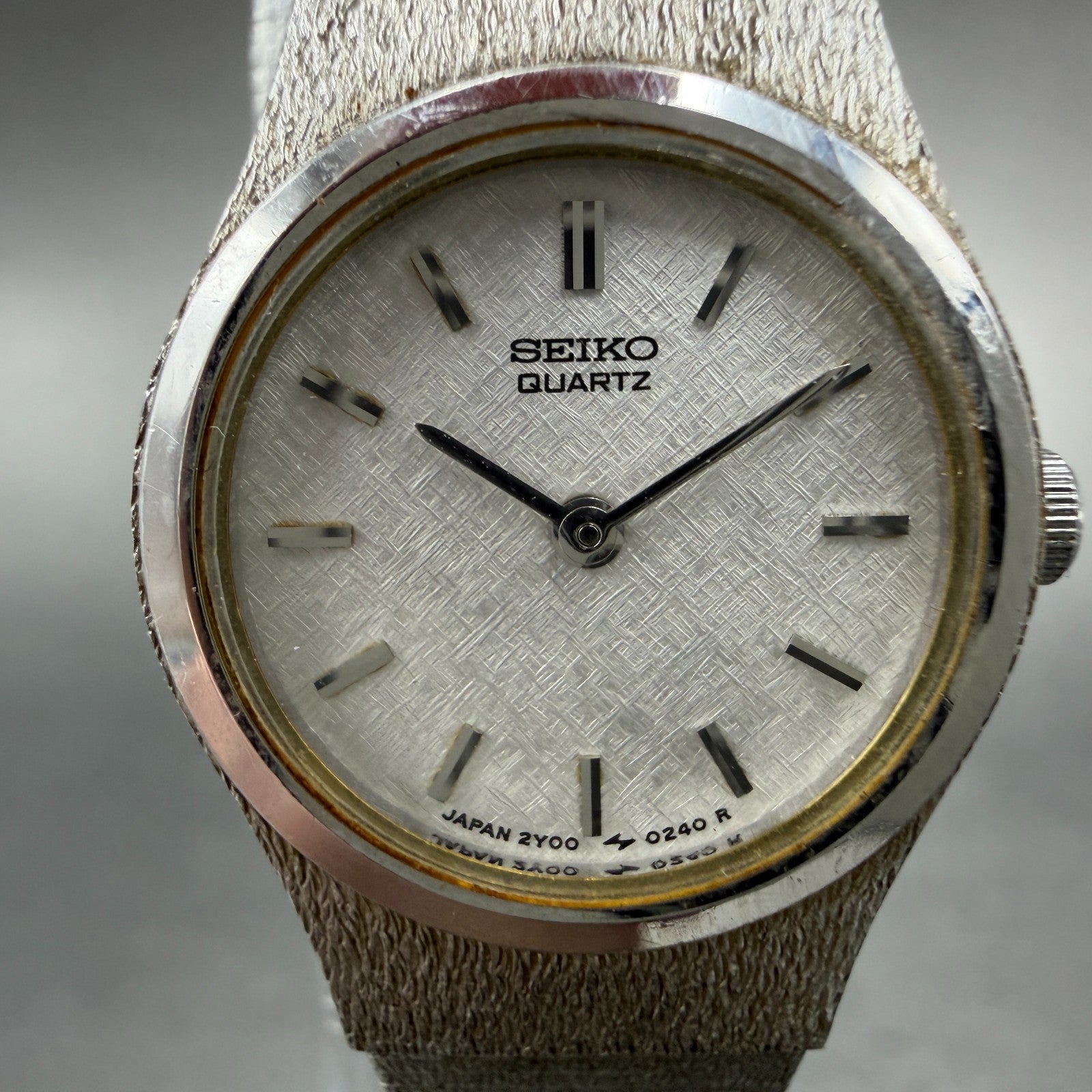 Seiko Watch Women 18mm Silver Dial Silver Tone Round 2y00-0019 New Battery NMJ1