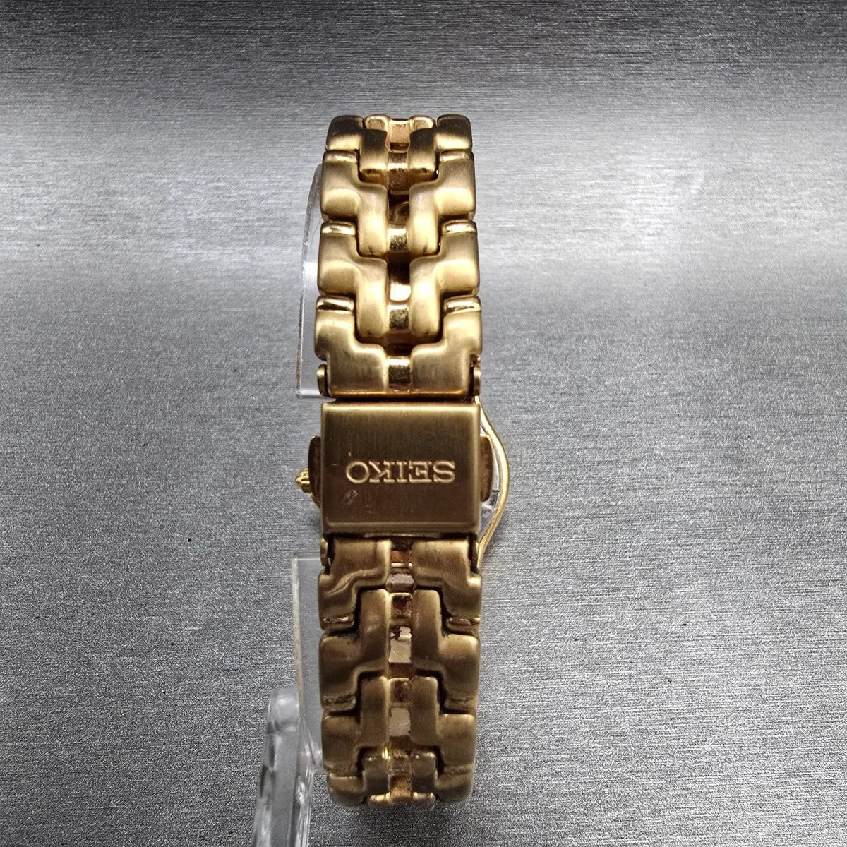 Seiko Watch Women 25mm Champagne Dial Gold Tone Date Round 7N82-0599 New Batt JP7