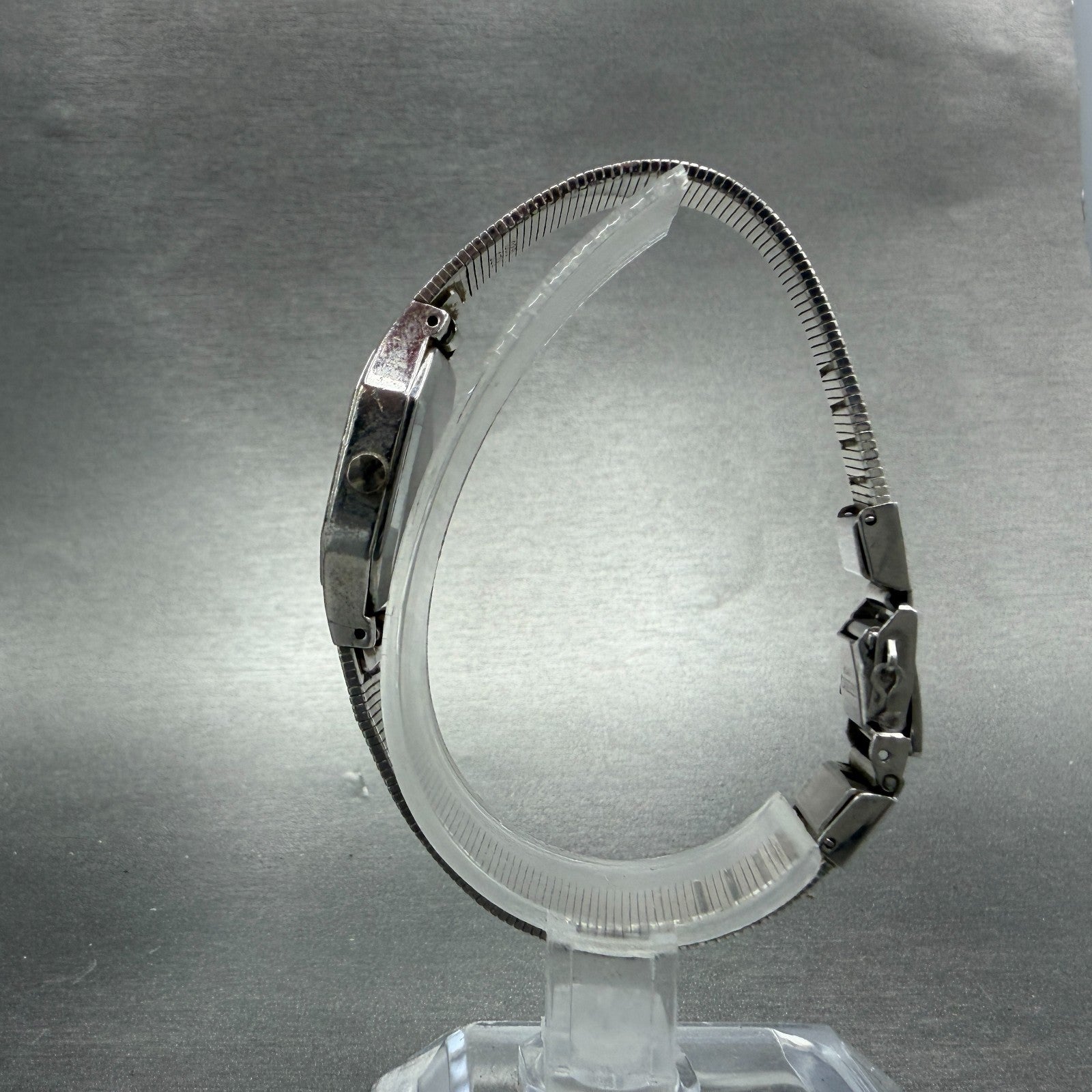 Seiko Watch Women 21mm Silver Dial Silver Tone Octagon 2621-5100 New Battery6