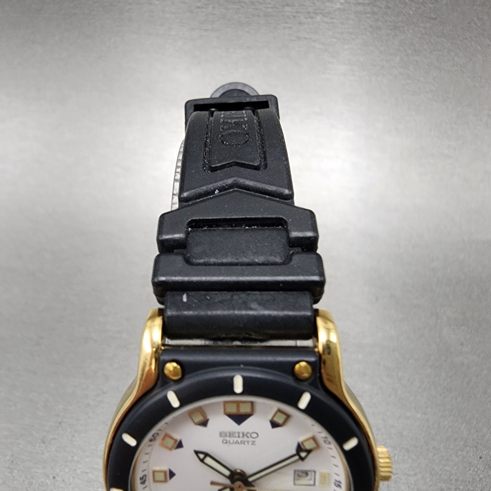 Seiko USA Olympics Watch Women 29mm White Dial Gold Tone Date 7N826A39 PARTS5