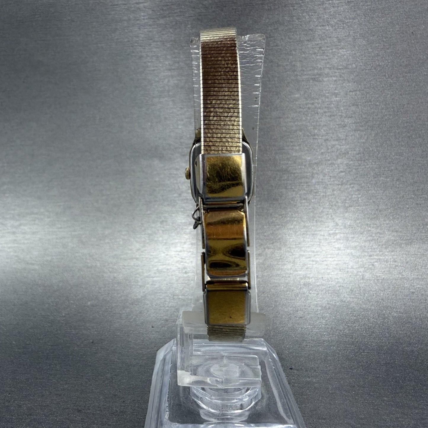 Seiko Watch Women 17mm Champagne Dial Gold Tone Rectangle 2C205789 New Battery7