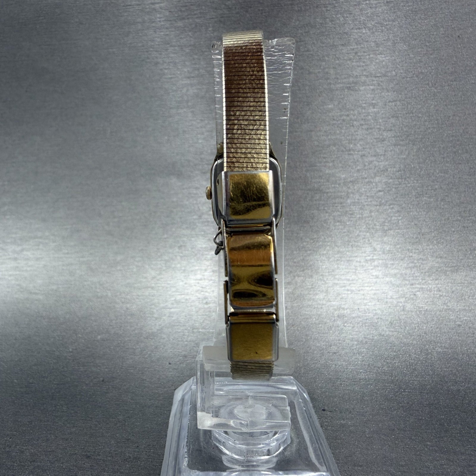 Seiko Watch Women 17mm Champagne Dial Gold Tone Rectangle 2C205789 New Battery7