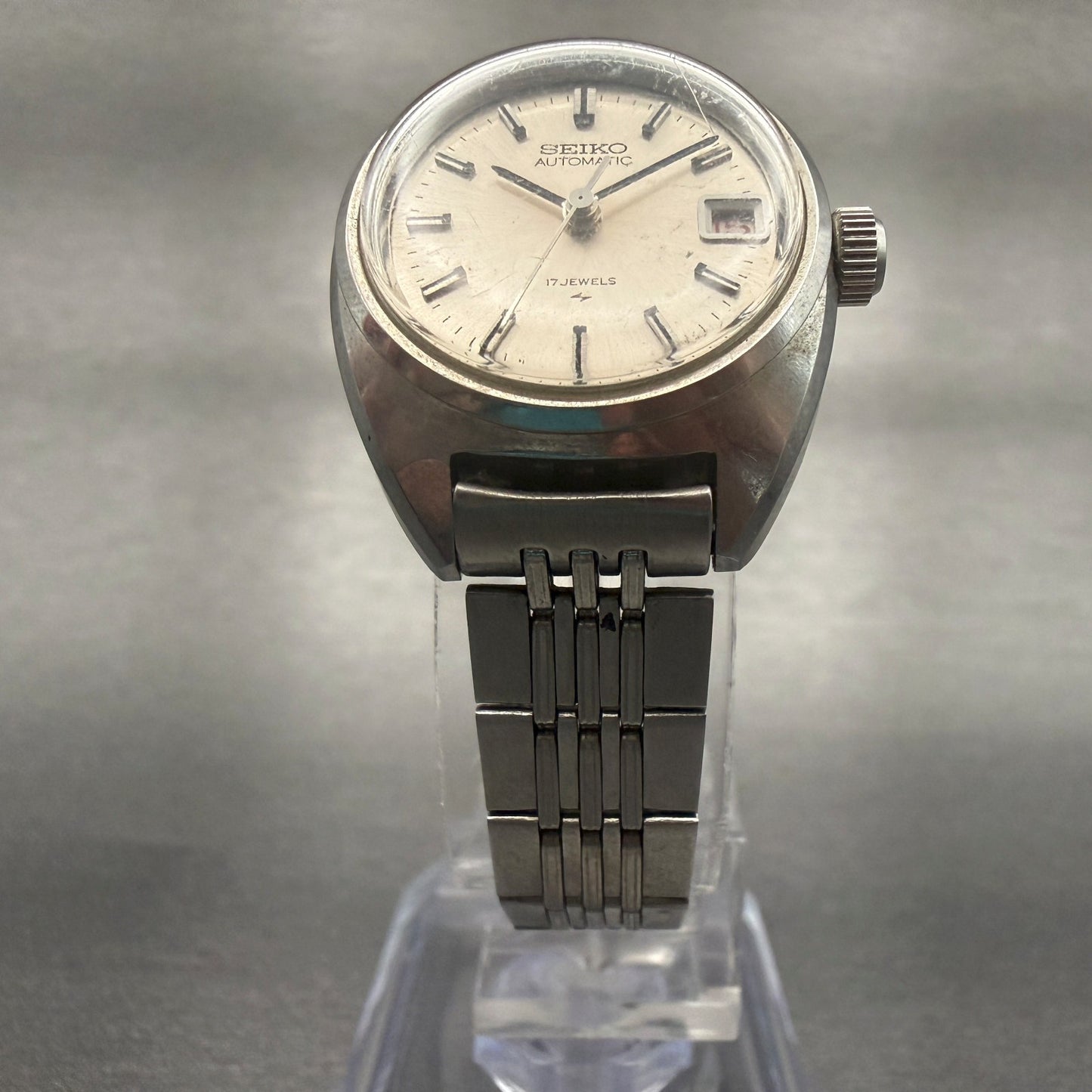 Seiko Watch Women 23mm Silver Dial Silver Tone Date Round 2205-0050 New Battery5