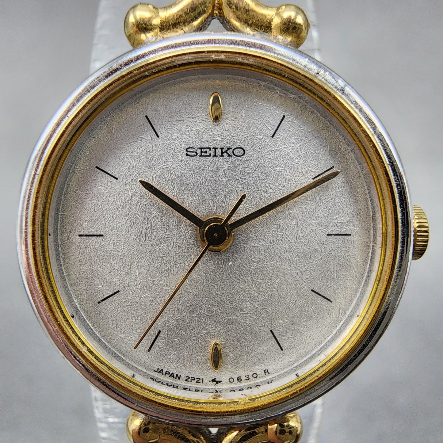 Seiko Watch Women 20mm Silver Dial Two Tone Round 2p210190 New Battery1