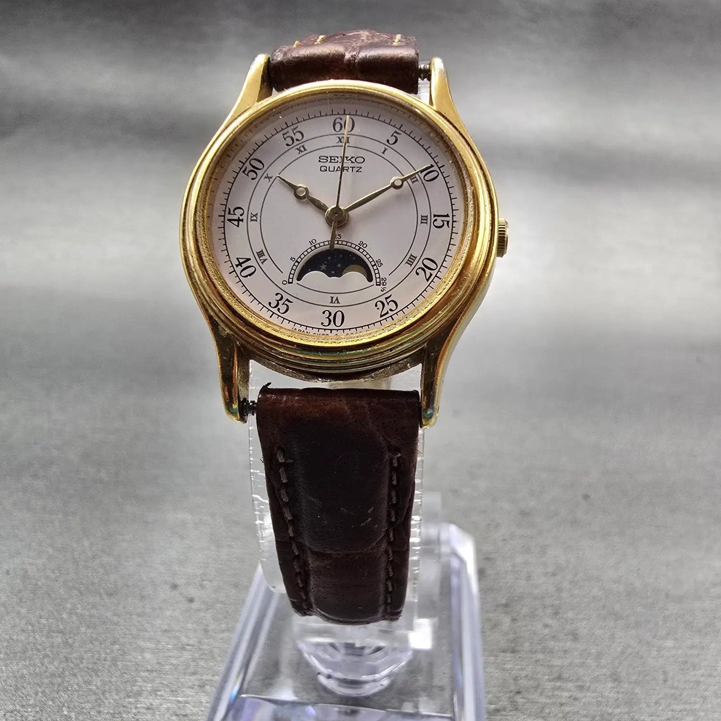 Seiko Moon Phase Watch Women 24mm White Dial Gold Tone Round 4K22-0049 New Batt5
