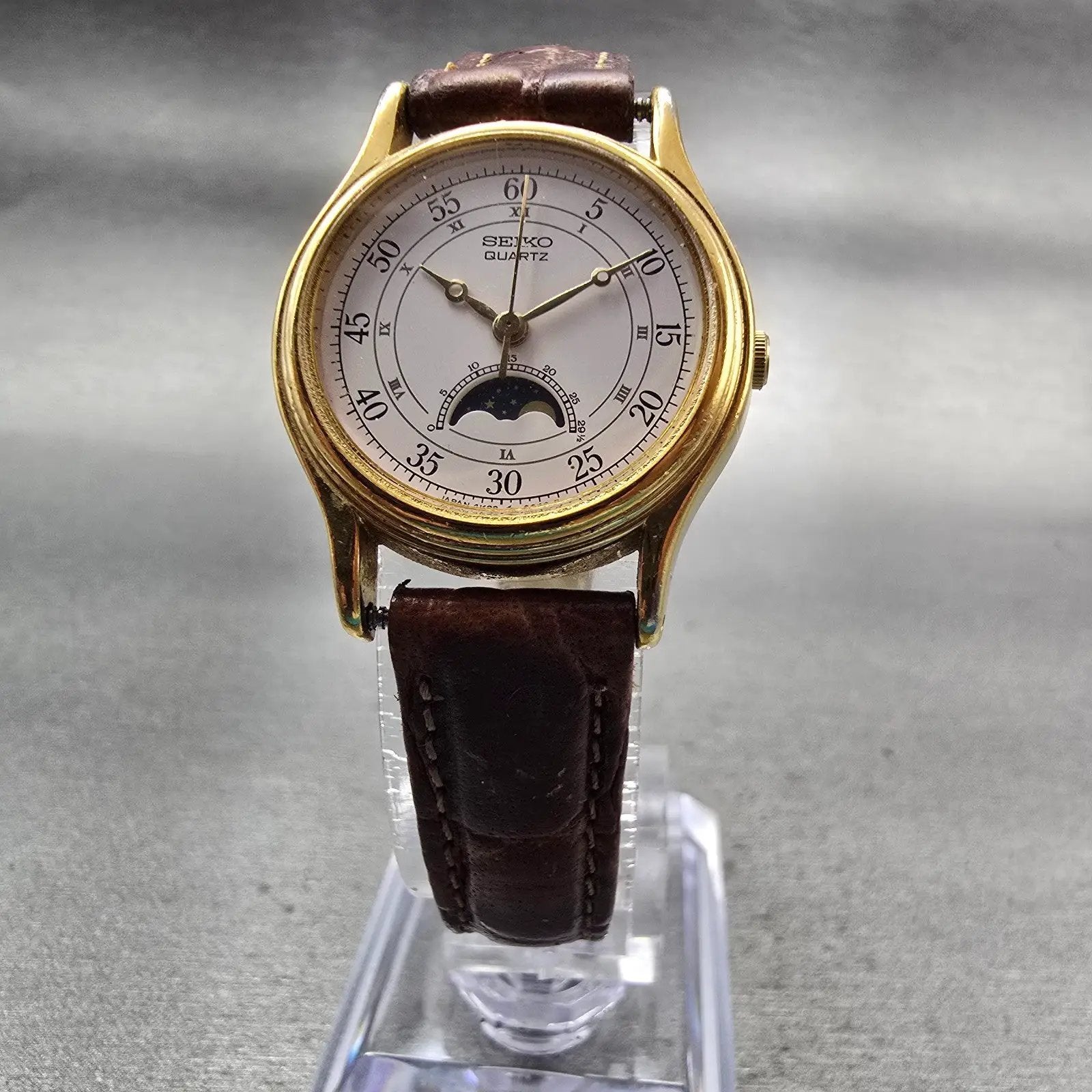 Seiko Moon Phase Watch Women 24mm White Dial Gold Tone Round 4K22-0049 New Batt5