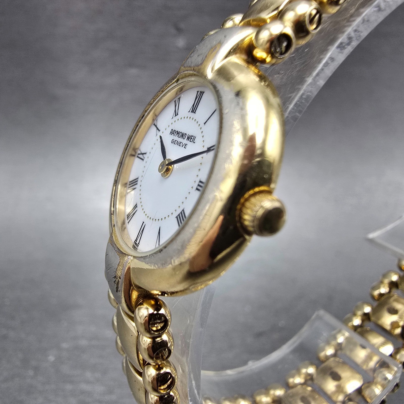 Raymond Weil Watch Women 23mm White Dial Gold Plated Round 5839 New Battery2
