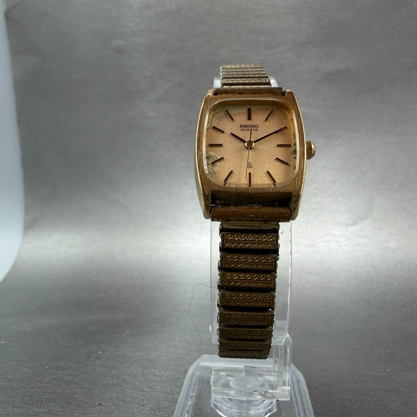 Seiko Tank Watch Men 20mm Champagne Dial Gold Tone Rectangle 2621-5220 New Batt25