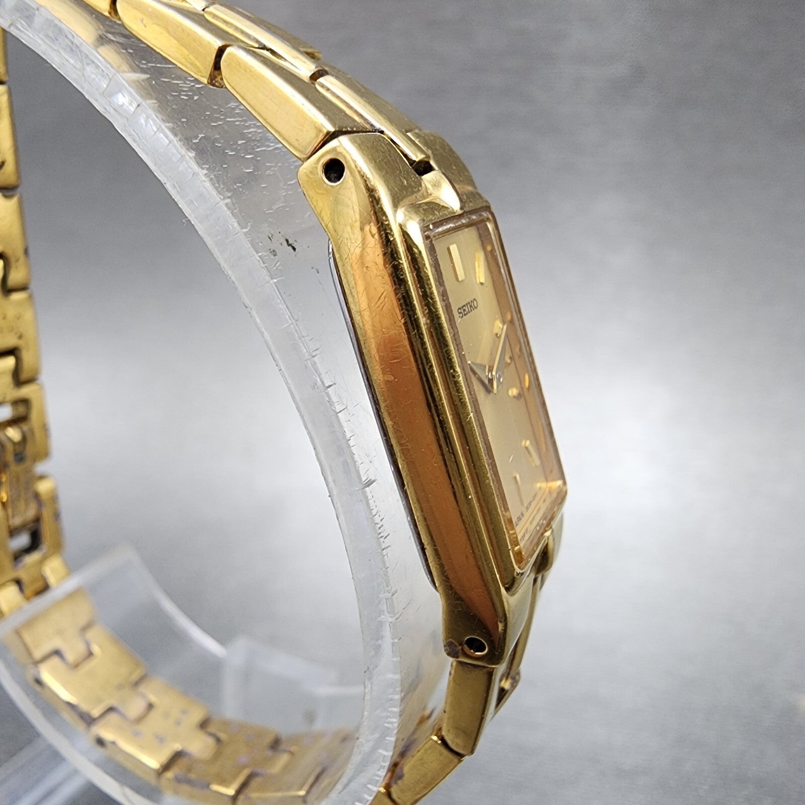 Seiko Watch Women 13mm Gold Dial Gold Tone Rectangle 2E207479 New Battery3