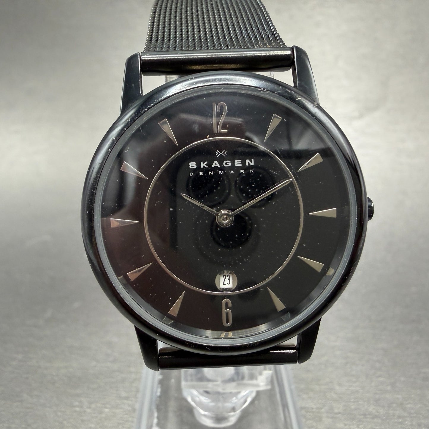 Skagen Watch Unisex 34mm Black Dial Black Tone Date Round 170LTMB1 New Battery0