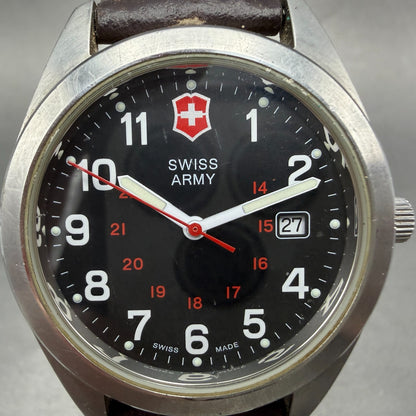 Victorinox Swiss Army Field Watch Men 40mm Black Dial Steel Date Round New batt1