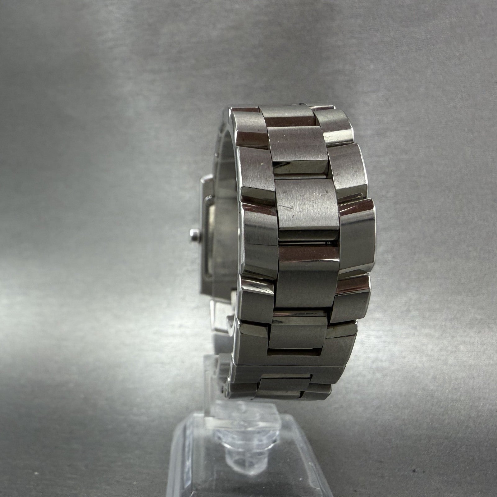 Movado Eliro Watch Women 22mm Black Dial Stainless Steel 84-C1-455A New Battery7