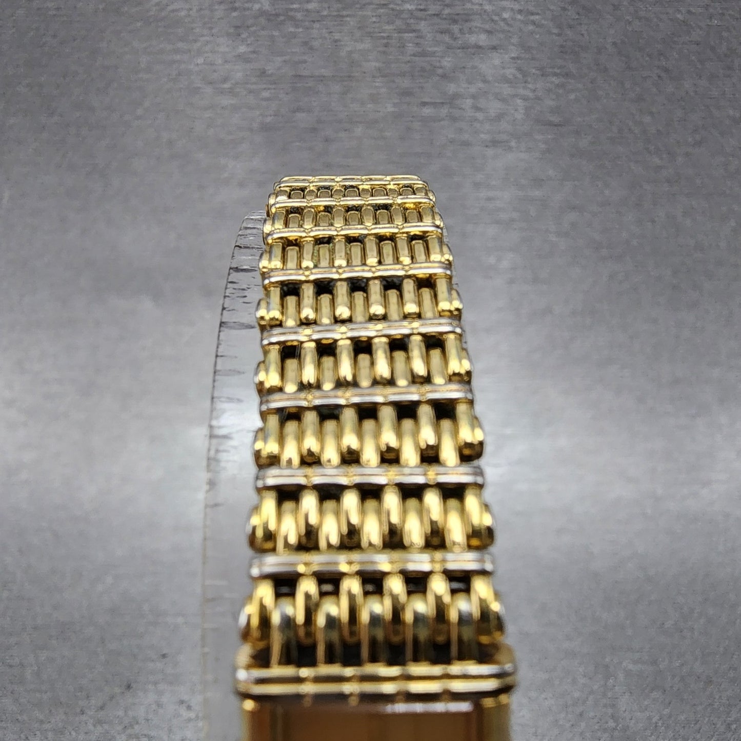 Seiko Tank Watch Women 12mm Champagne Dial Gold Tone 2e20-5070 New Battery