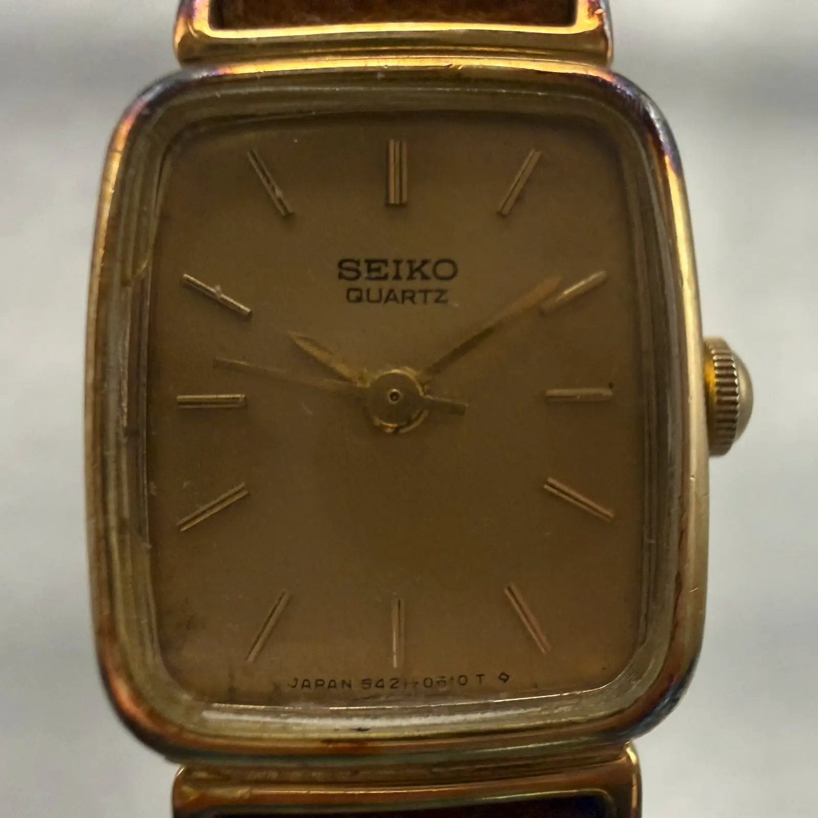 48013030