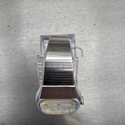 Seiko Watch Women 19mm Silver Dial Silver Tone Oval 5420-5320 New Battery VTG4