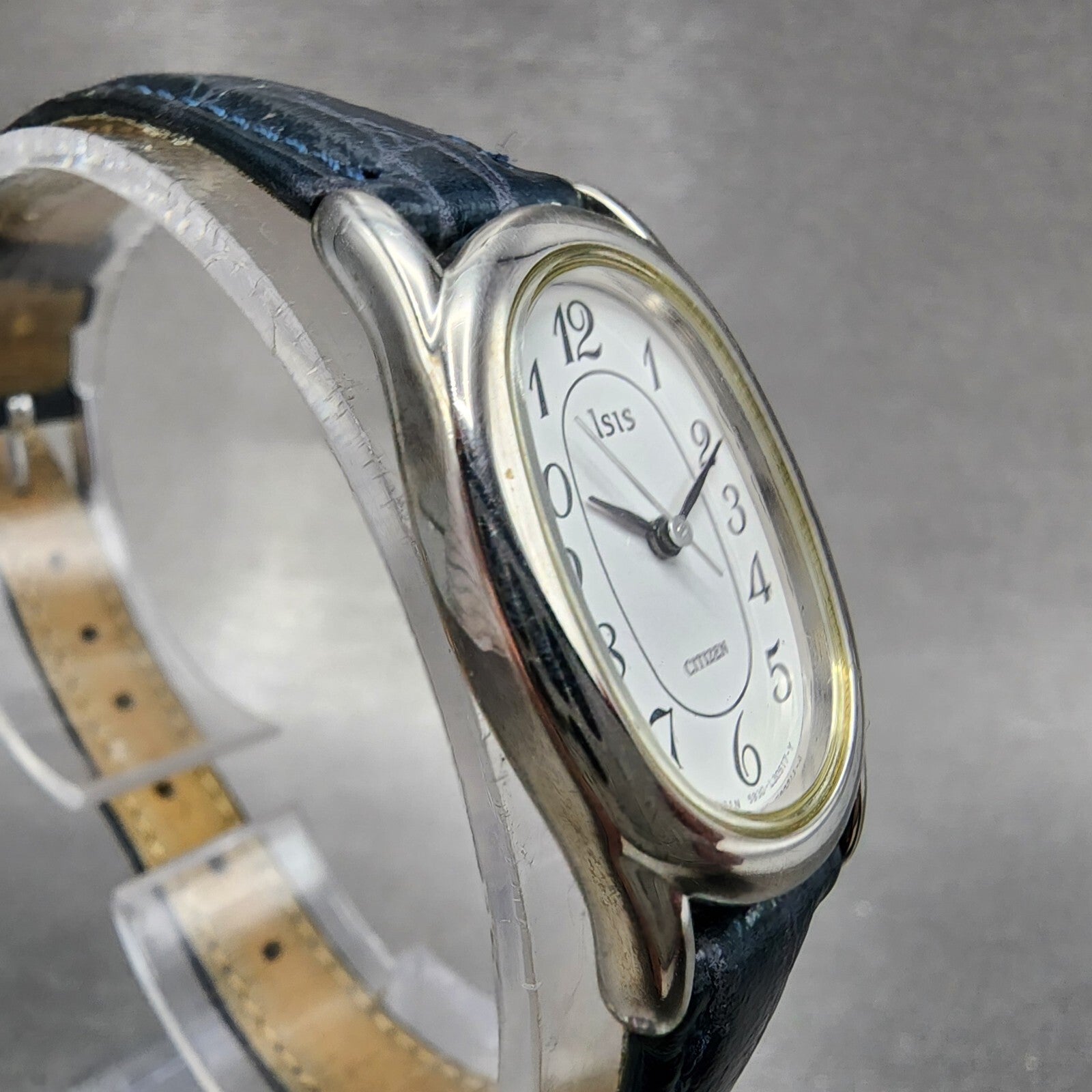 Citizen ISis Watch Women 20mm White Dial Silver Tone Oval 5930L11825 New Batt3