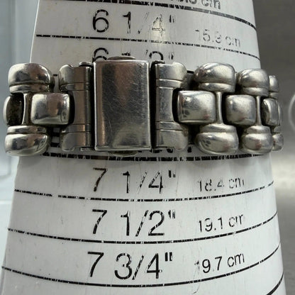 48524121