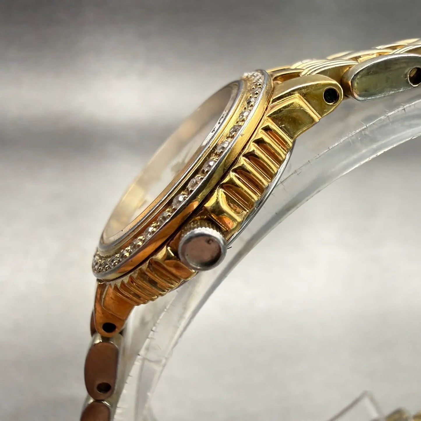 Seiko Watch Women 23mm MOP Dial Gold Tone Diamonds Round 1N00-0KH0 New Battery3