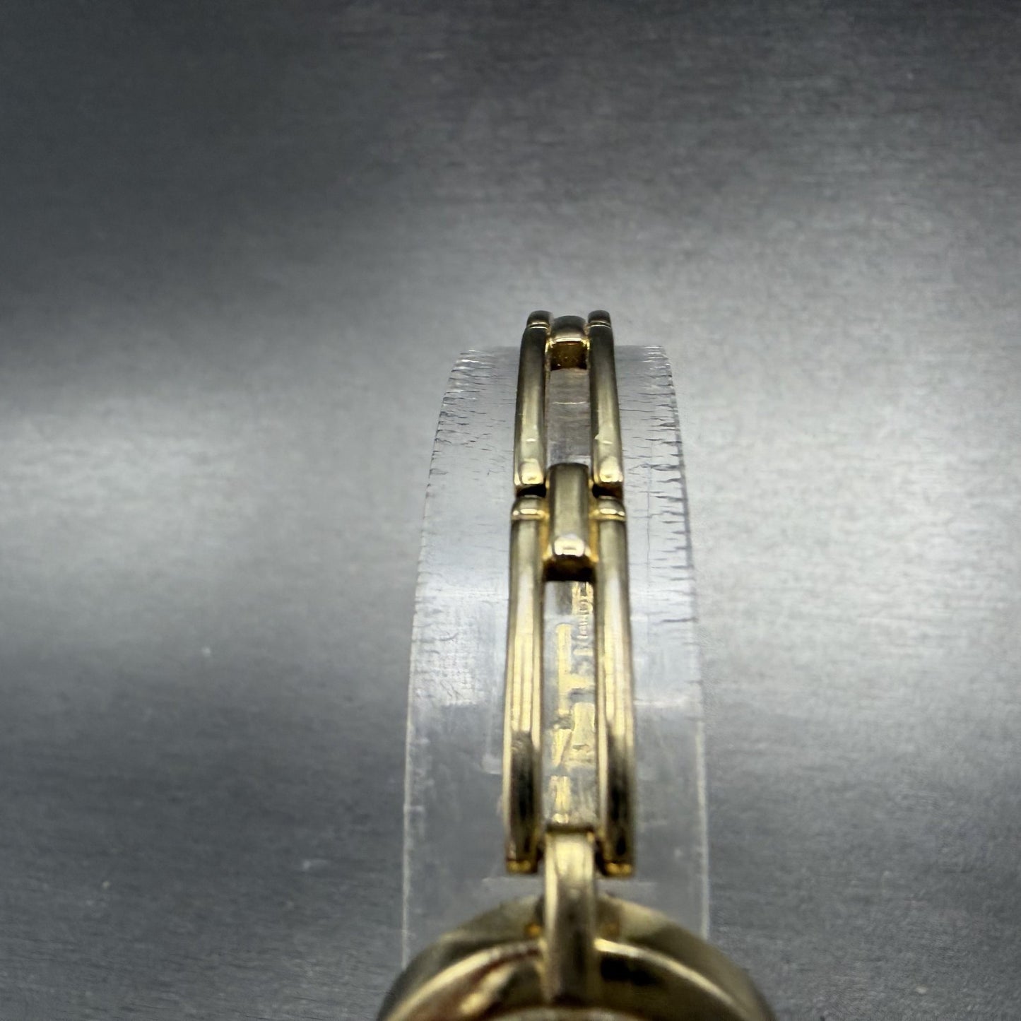Citizen Watch Women 20mm Champagne Dial Gold Tone Round 5920-S99183 New BatteryA4