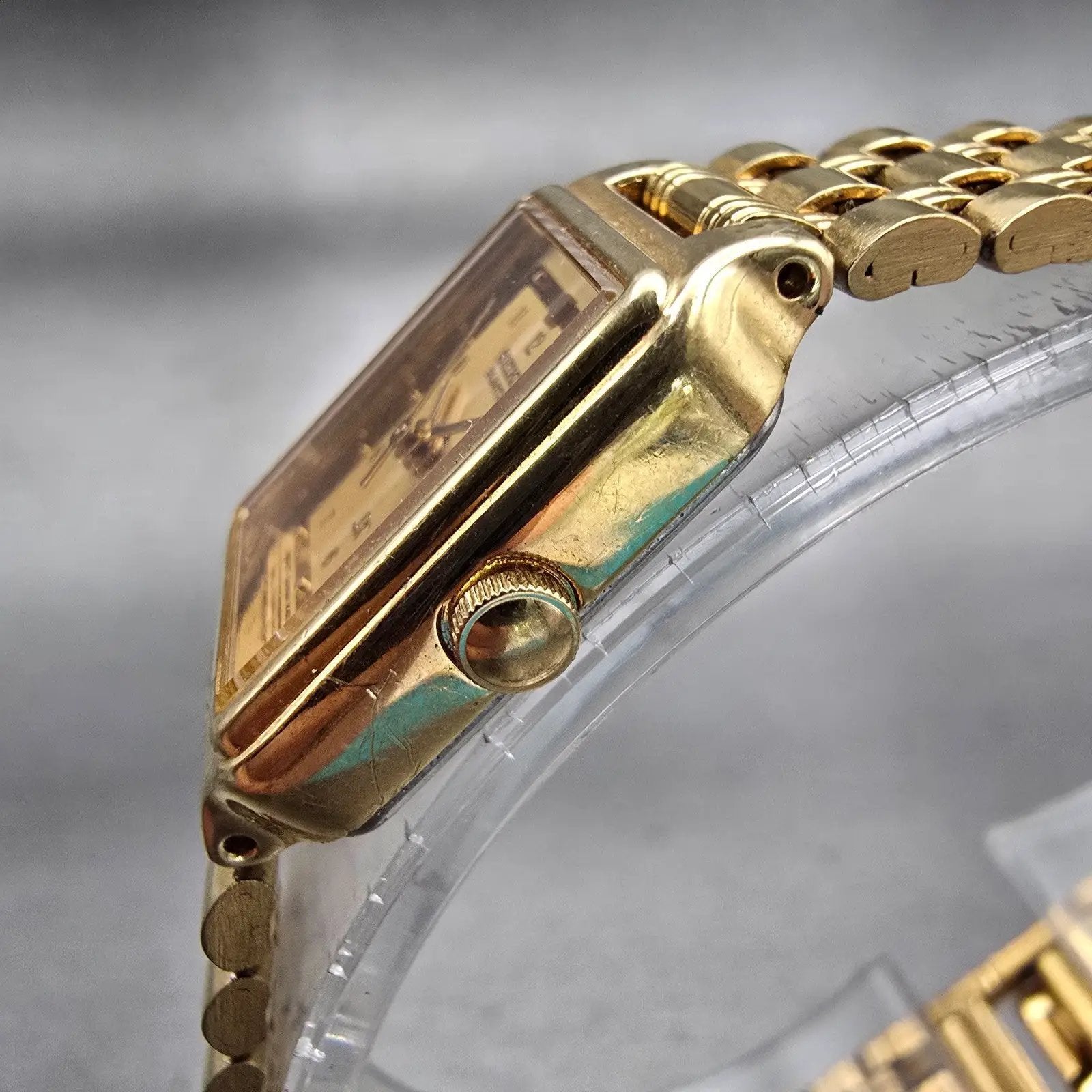 Seiko SX Watch Women 17mm Gold Dial Gold Tone Rectangle V401-5121 New Battery2