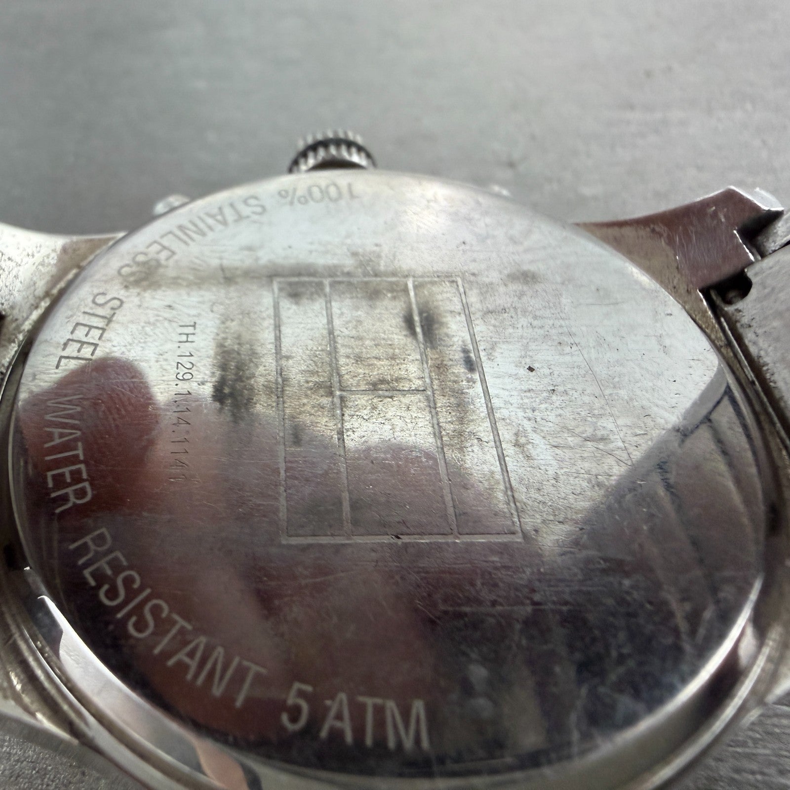 Tommy Hilfiger Watch Men 44mm Silver Dial Silver Tone Date Month New Battery9