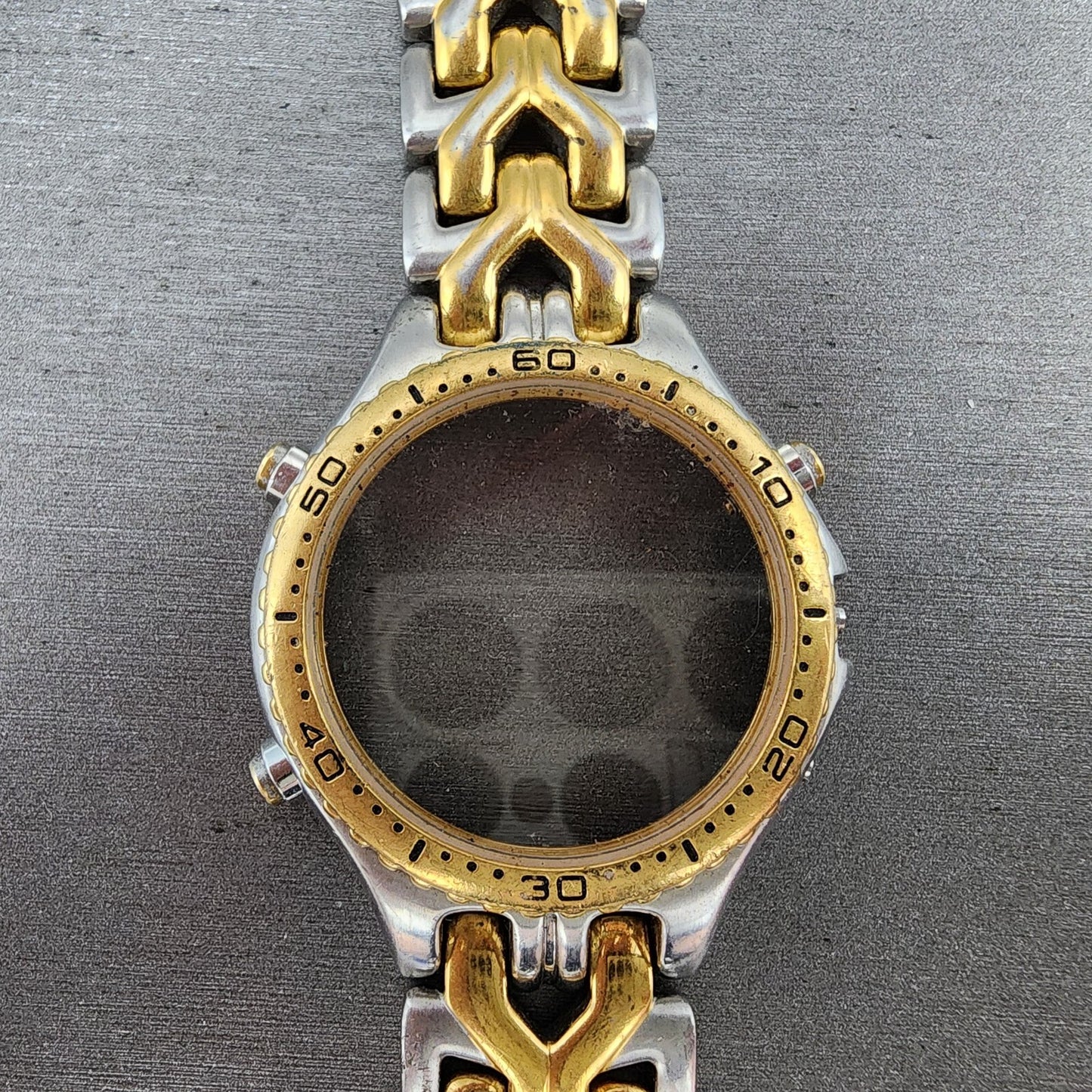 Seiko 7T326G20 Watch Case 37mm Two Tone Bracelet Round Chronogrpah Steel0