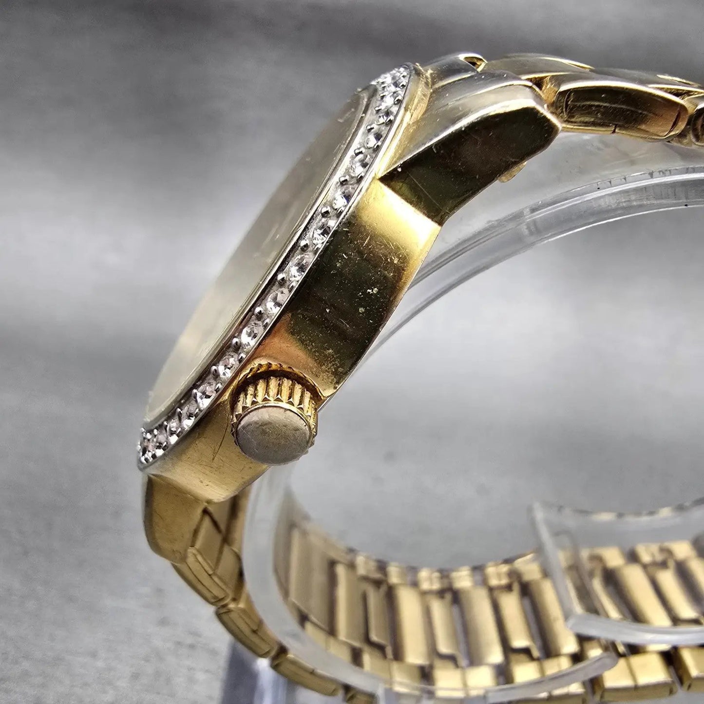 Citizen Watch Women 35mm Gold Dial Gold Tone Gemmed Round 1032-S086248 New Batt2