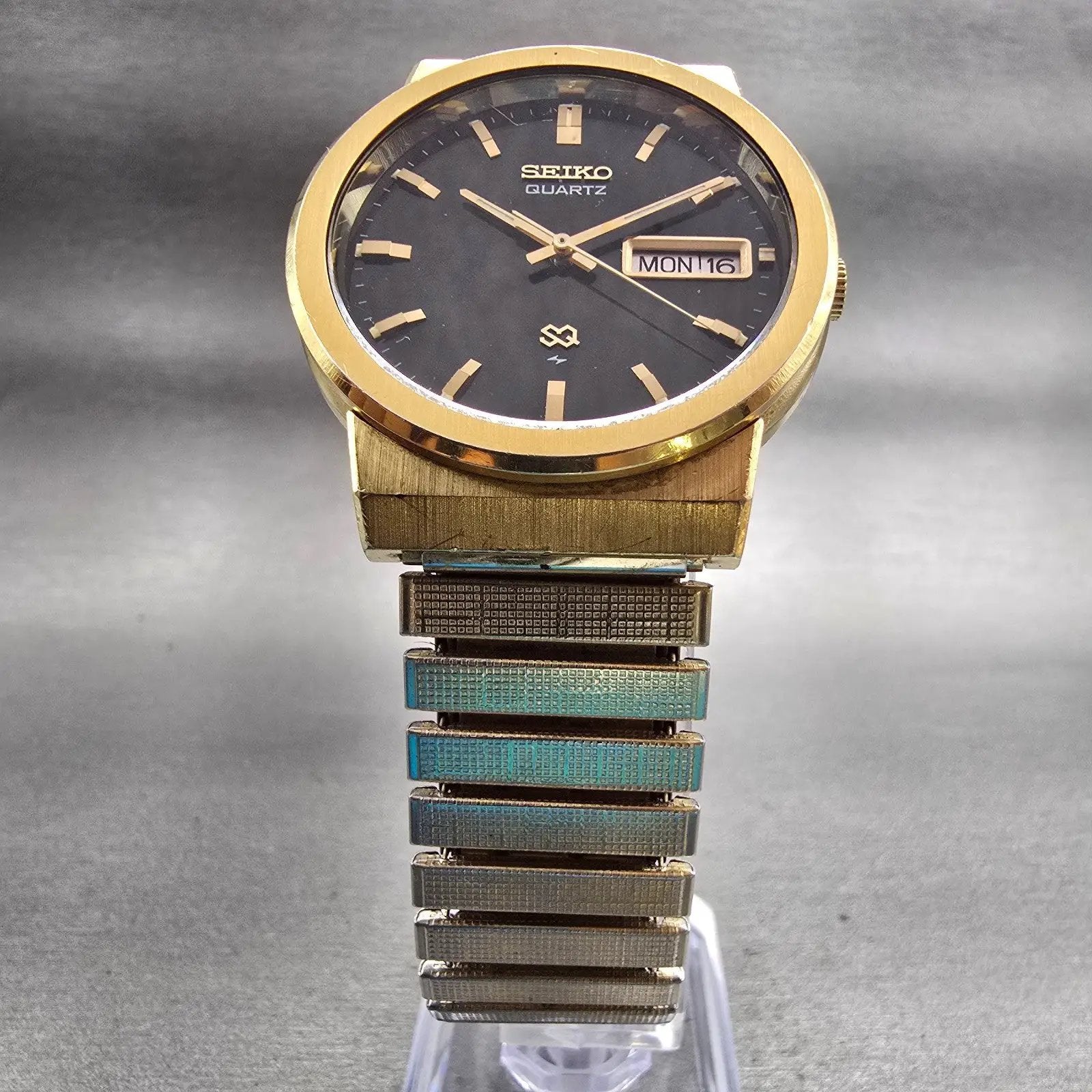 Seiko SQ Watch Men 35mm Black Dial Gold Tone Daydate 7123-8030 New Battery VTG5