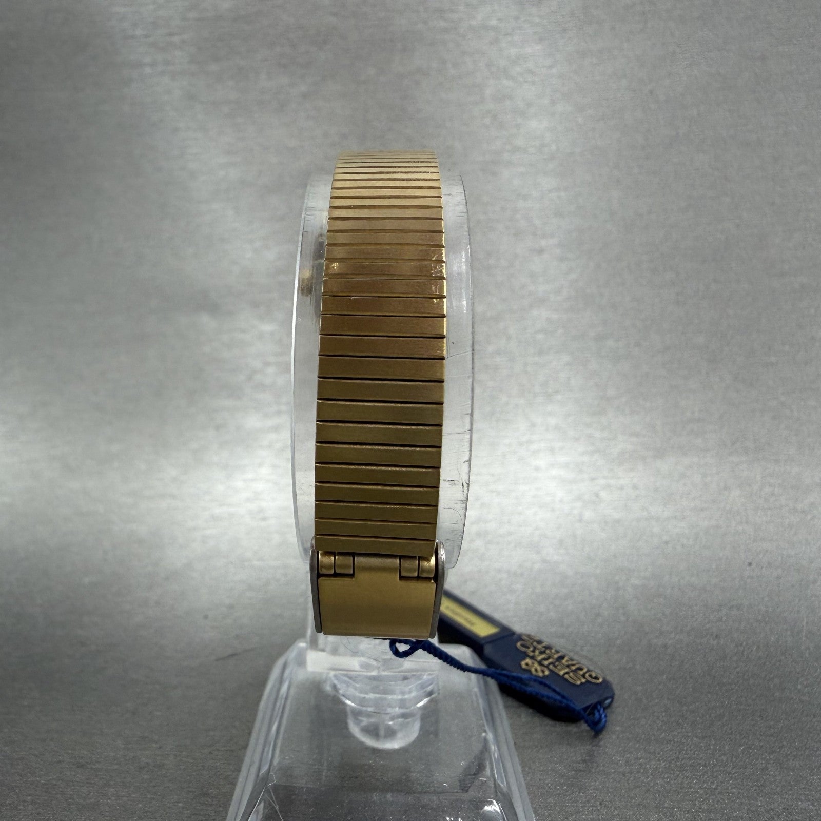 Seiko Tank Watch Women 20mm Gold Dial Gold Tone Rectangle 8Y215029 New Batt NOS7
